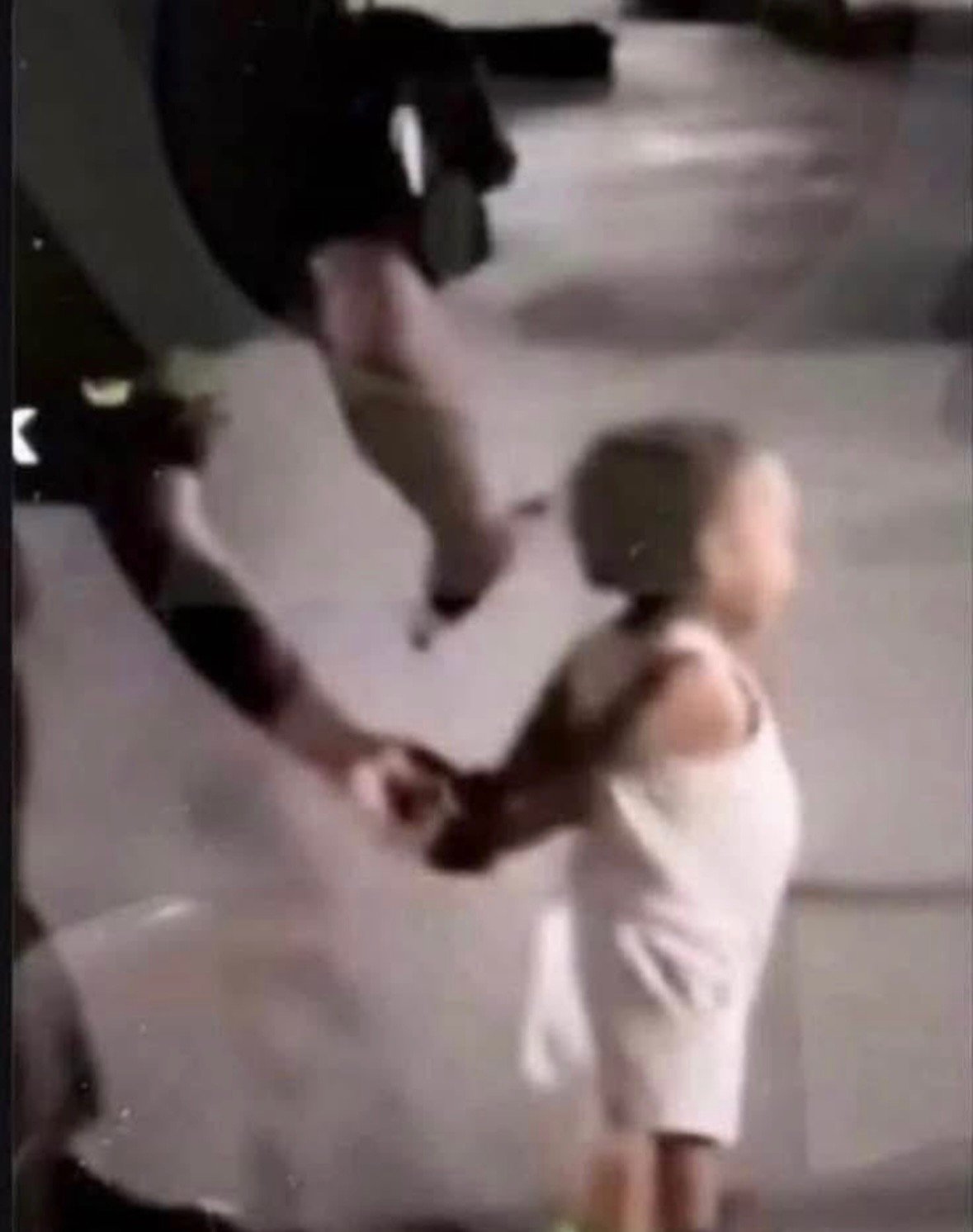 The viral “zip‑tied toddler” photo is likely fake. What’s real, what’s not, and how to spot AI imagery
